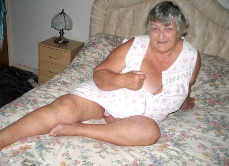 bbw belly girl naked picture