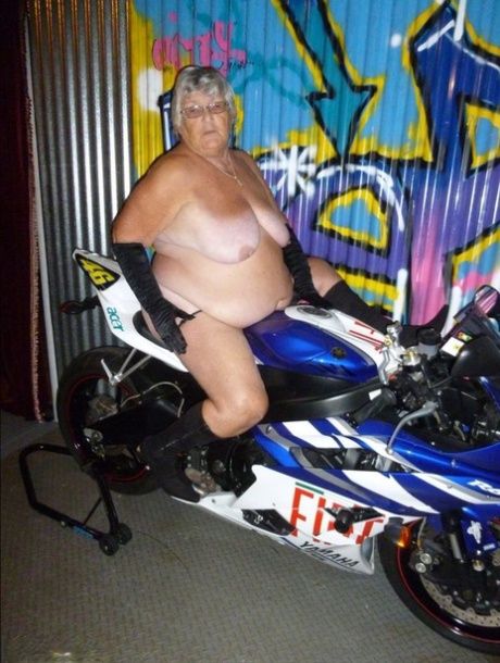 pretty chubby pussys close up nude pictures