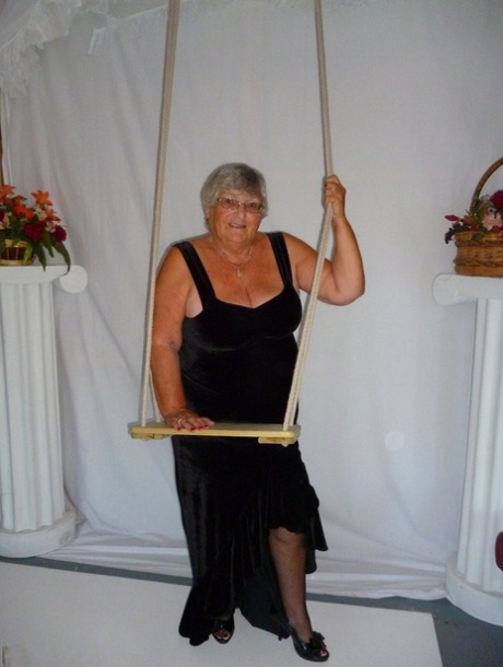 thick fat ass milfs free naked photo