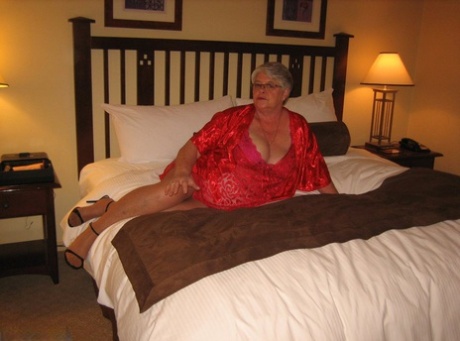 curvy small ass bbw wife pornos pictures