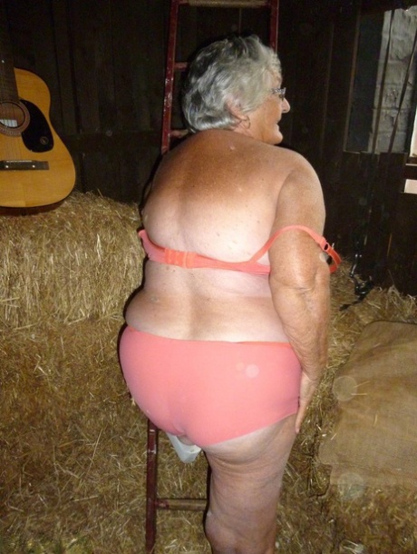busty fat ass fatty gives tit job before pussy fucking nude gallery