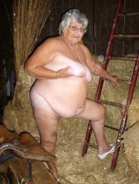 midget bbw threesome beautiful nude galleries