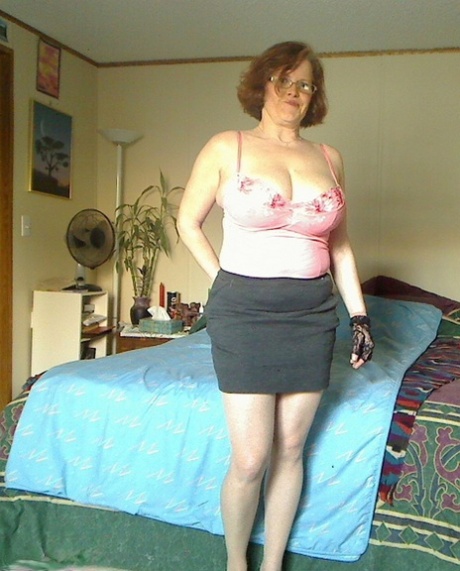 thick muscle thighs erotic images