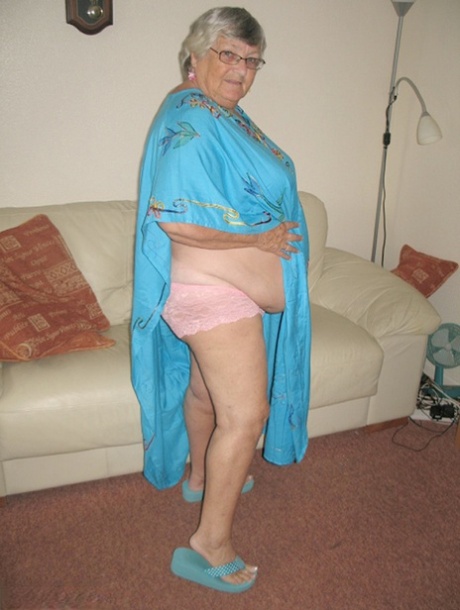 thick hoodrat beautiful nude pic