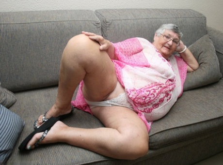 thick bitch taking dick naked pic