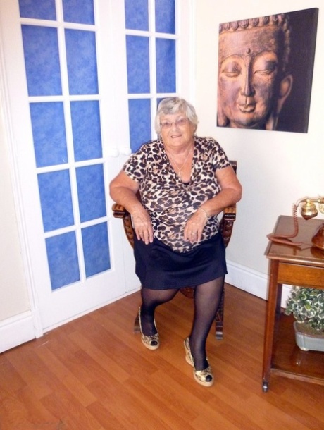 bbw costume art porn gallery