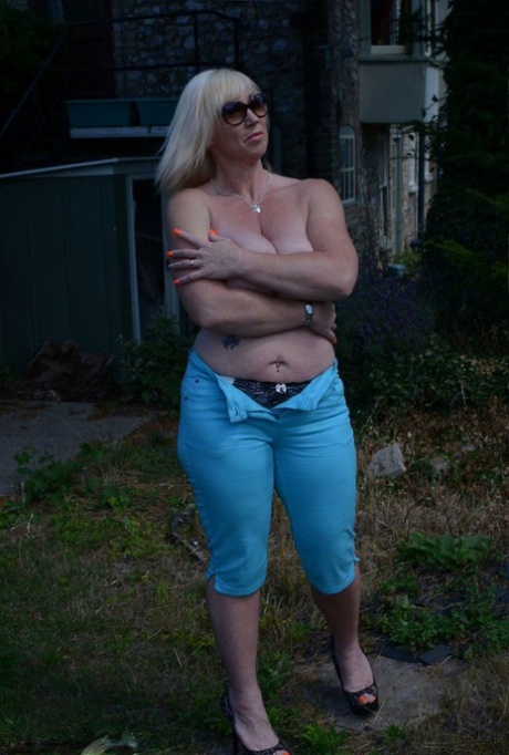 big booty thot gangbang sexy xxx photo