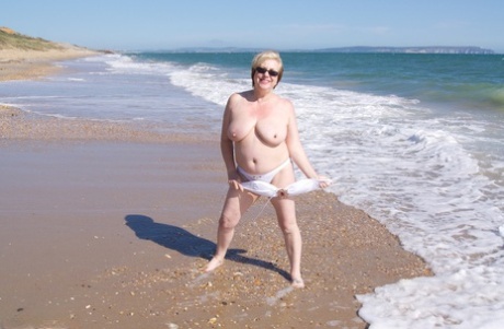 ssbbw thick thighs adult pics