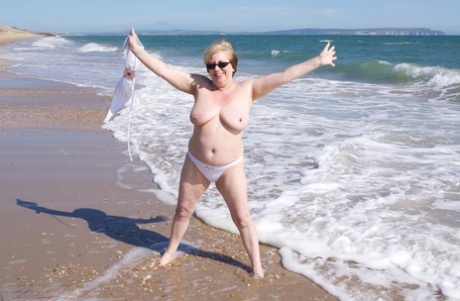 porn bbw small dick naked image