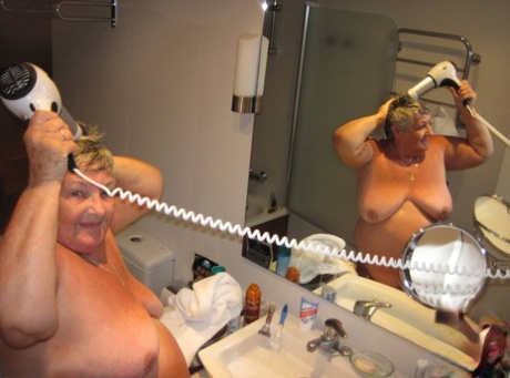 chubby mom naked free beautiful pics