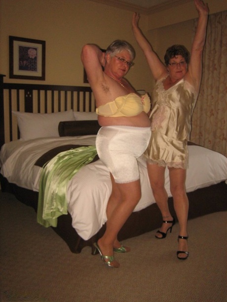 dude cant stop fucking curvy wench free porn images