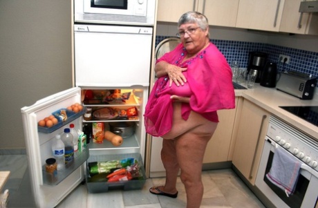 fit fat girl porno image