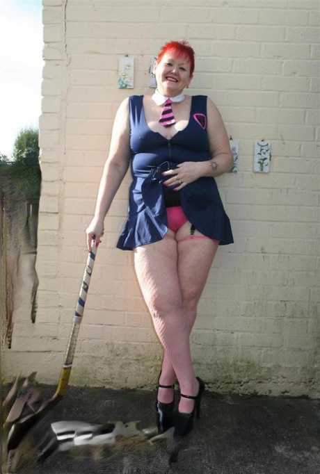 bbw amateur spreads her legs for some sex free sex pic