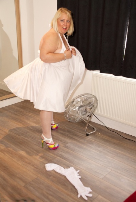 fat ass hooker porn gallery