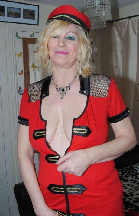 fat slut toying her fat pussy so hot art xxx images