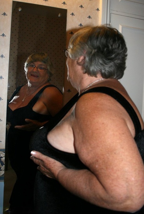 curvy ebony lingerie art xxx archive