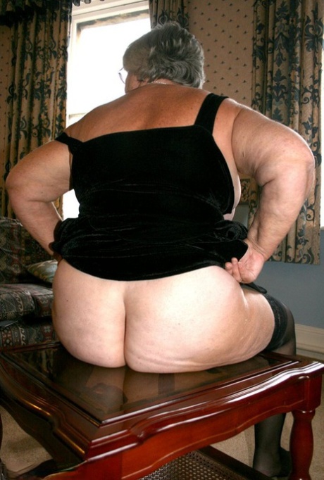 thick succubus free nude pics
