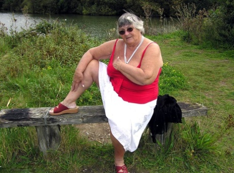 mature porn photos mom fat old granny chubby big round pornographic image