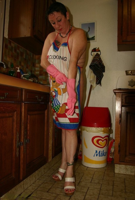 thick wet girlfriend rides me slowly naked photos