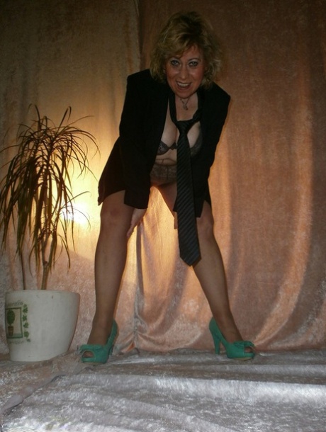 thick curvy amateur big o face free naked pics