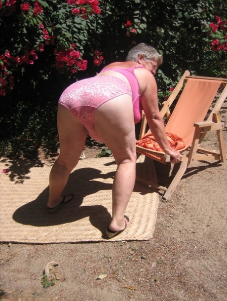lesbian bbw facesitting domination asslicks art naked pictures