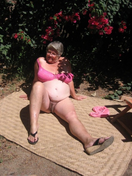 thick mimi pornos photos