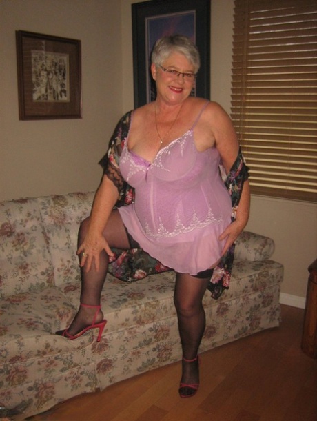 bbw belly button finger beautiful nude picture