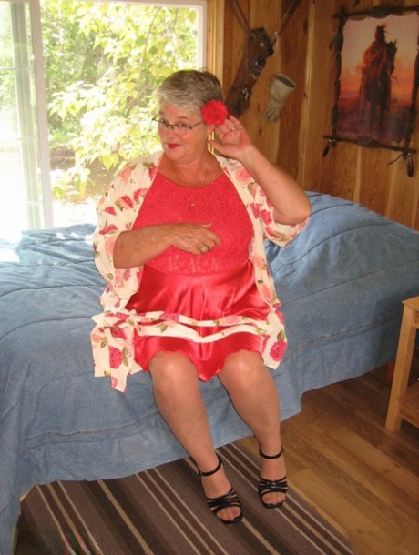 fat heel high mature old stocking hot xxx pictures