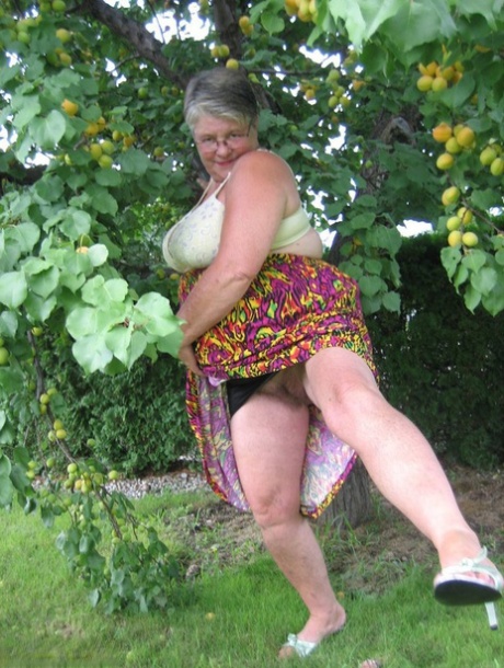 curvy chubby masturbation solo blonde milf pussy top archive