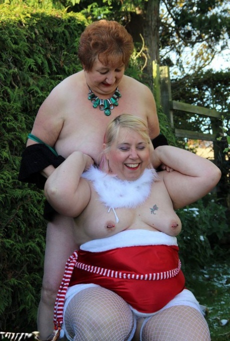 plump curvy women pornographic pics