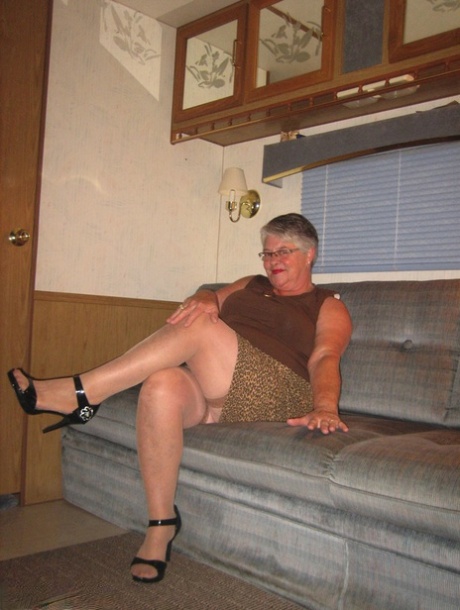fat girl bisex pornos picture