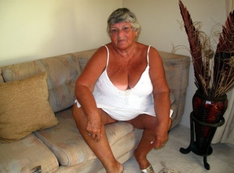 fat indian lesbian free sexy image