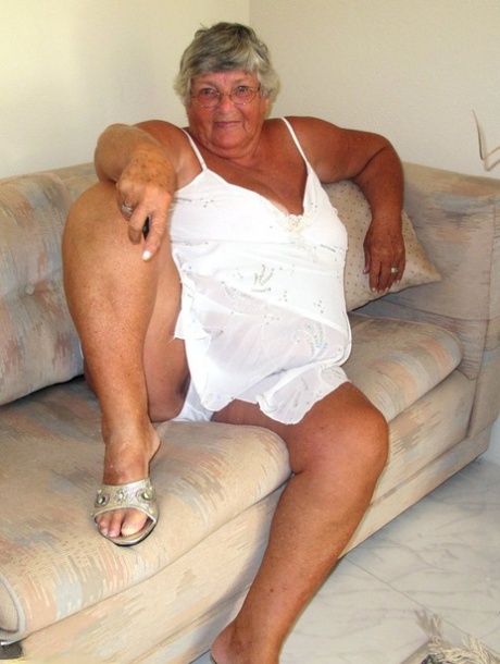 porn mature with big asses art naked pic