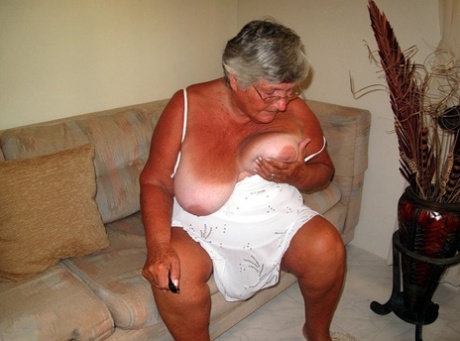 ghetto big booty black moms free pic