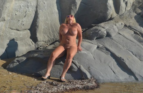 doctor cures busty blonde bbw xxx photo