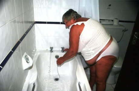 bbw facesitting girl hot pic