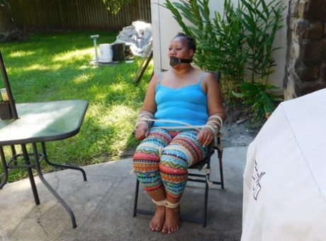 voluptuous oriental stimulates her twat with a strong toy pretty galleries