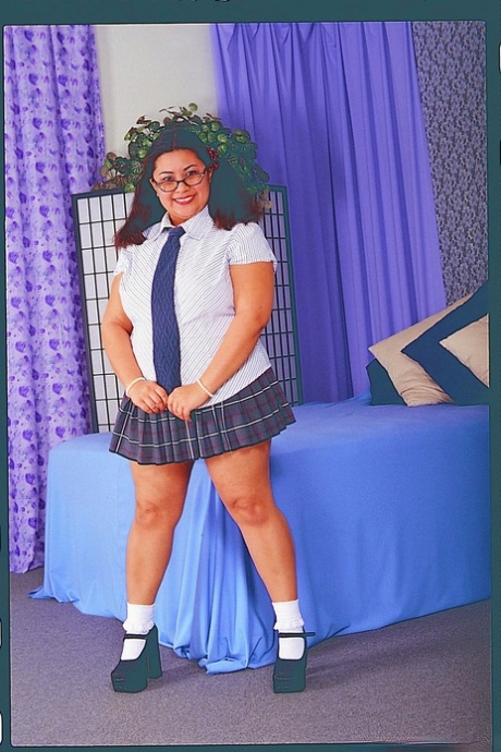Tyung Lee pornographic model img