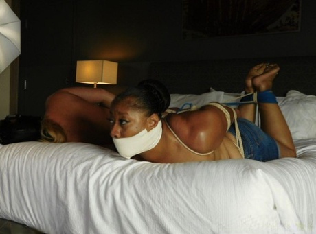 fat girl stuffing porno image