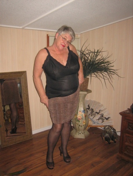bones montana bbw free nude pic