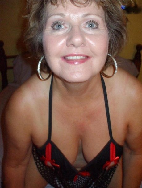 fat step aunt nude pics