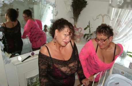 big booty yoga pants porn porn photo