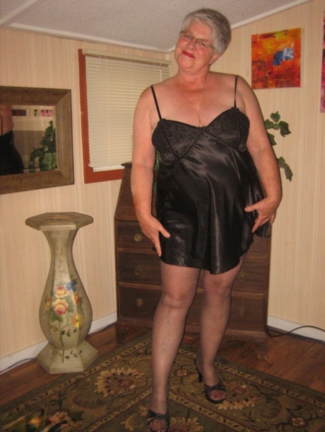 thick baddie solo free xxx image