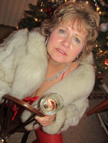 thick cougar facesitting outdoors before oral free porn cc beautiful pics
