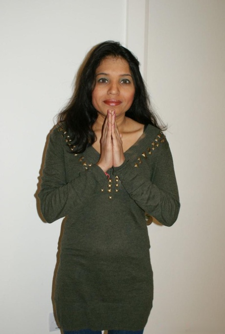 fat pussy good looking woman adult pic