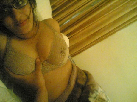 thick latina tease free nude pictures