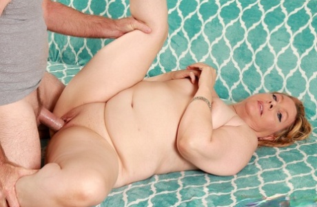 curvy teen learning some sensual acts top photo