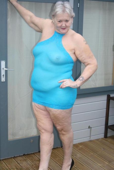 chubby ladies wearing tight clothes hot porn gallery
