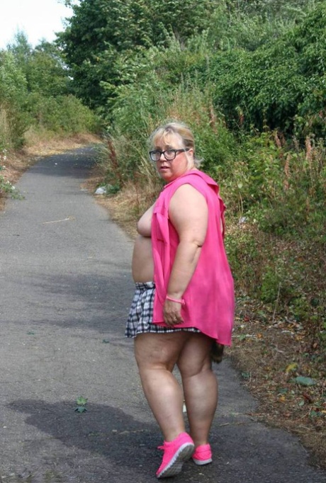 guy shoves his bbc down nerdy asian bbw throat free naked photos