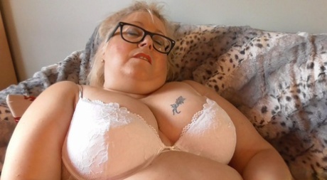 fat naked woman on balcony top galleries